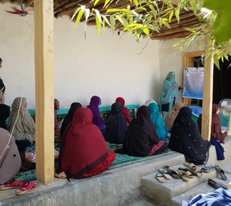 Mitarbeitende arbeiten weiter in Afghanistan: Training von Frauen