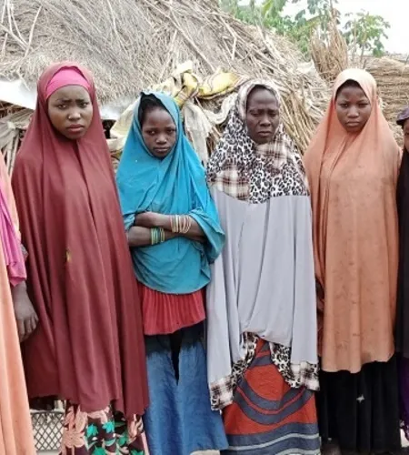 Saudatau und ihre Töchter