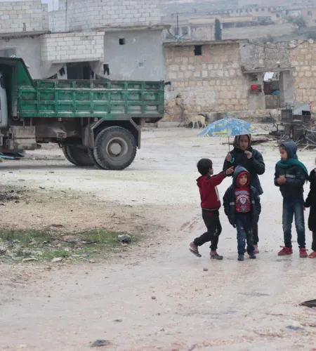 Mutter mit Kindern in Syrien