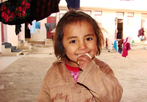 Lachendes Mädchen in Afghanistan